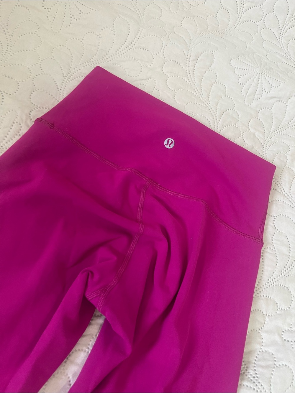 Lululemon Wunder Train High-Rise Tight 25" | Ripened Raspberry | 4 - Picture 4 of 5